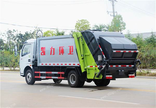 國五東風7方壓縮式垃圾車