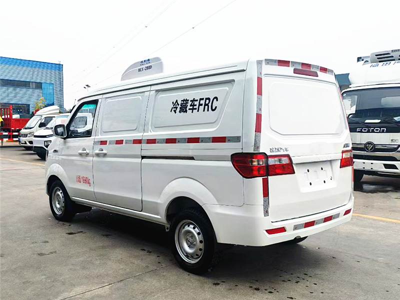 金杯新海獅面包冷藏車 金杯新海獅面包冷藏車