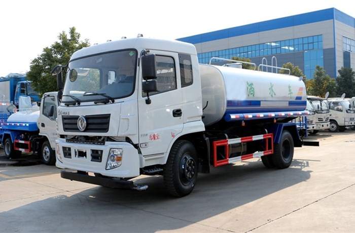 常見(jiàn)東風(fēng)12噸綠化噴灑車(chē)廠家灑水車(chē)報(bào)價(jià)