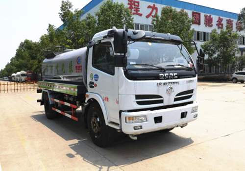 東風福瑞卡8噸灑水車發往天津濱海新區
