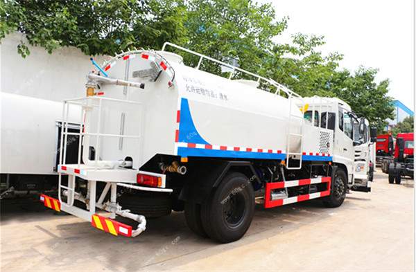 天錦高壓路面清洗車