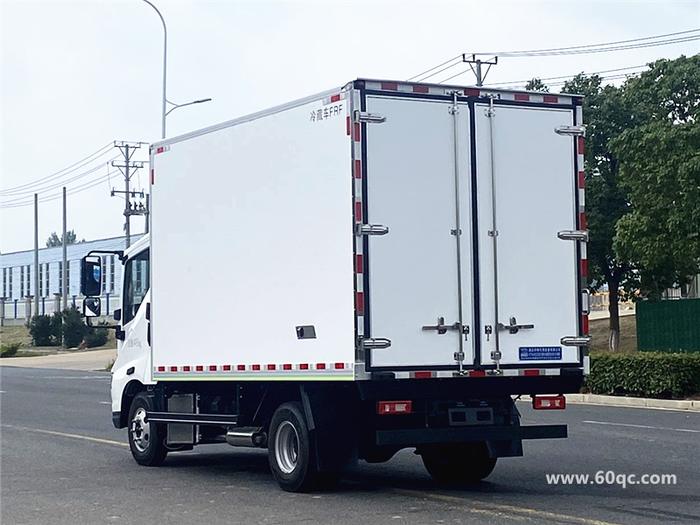 比亞迪T5DM混動(dòng)冷藏車